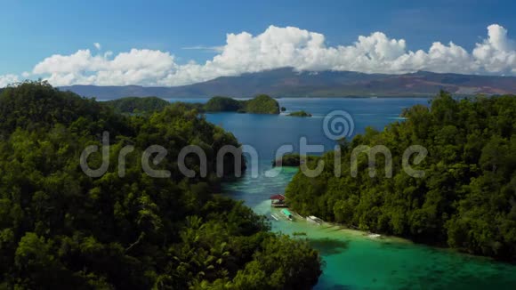 静态鸟瞰苏霍顿群岛热带岛屿天堂海狸菲律宾视频的预览图