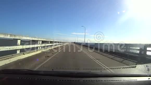 桥梁驾驶视频的预览图