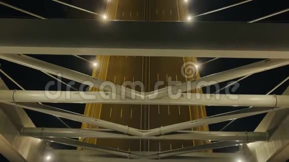 夜景元素金属结构现代缆车桥视频的预览图