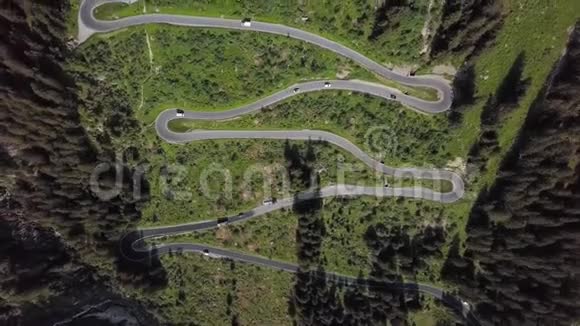 奥地利SilvrettaBielerhohe路的鸟瞰图视频的预览图