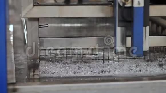 工业超声波清洗机视频的预览图
