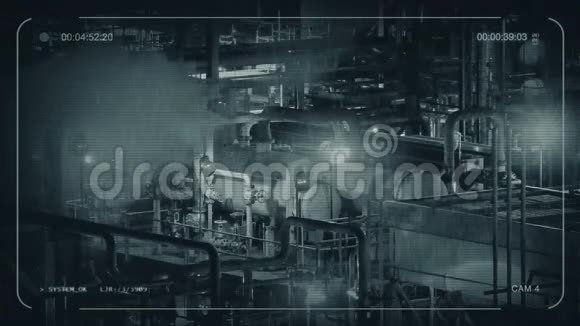 央视工业机械在雨夜视频的预览图