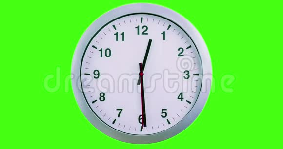 24小时无缝环准备就绪钟手移动现代白色金属闹钟上色键绿色屏幕视频的预览图
