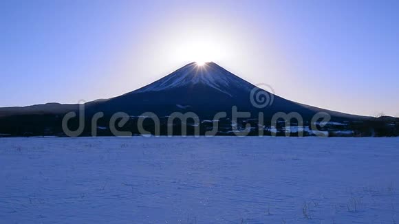 钻石山日本山富士山雪景富士山视频的预览图