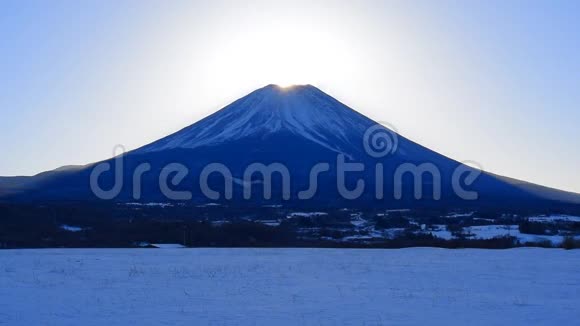 富士山钻石雪景来自日本富士山视频的预览图