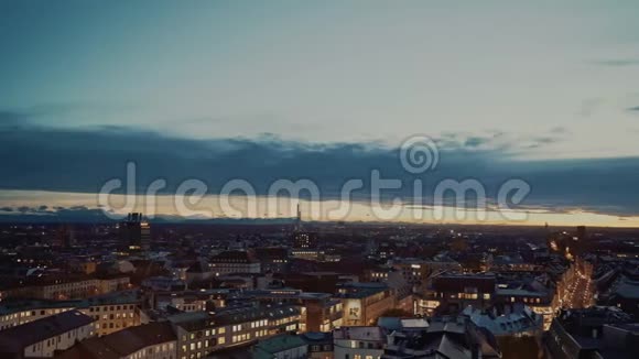 傍晚德国慕尼黑全景慕尼黑是巴伐利亚的首都和人口最多的城市实时时间视频的预览图