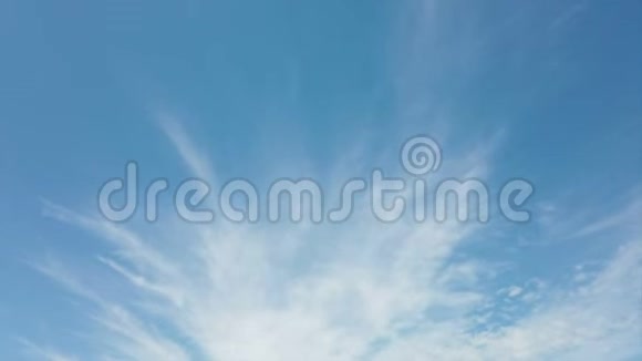 时间流逝中的风景卷云透镜状云视频的预览图