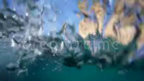 哈尔夫安德瓦特地中海高崖的景色视频的预览图