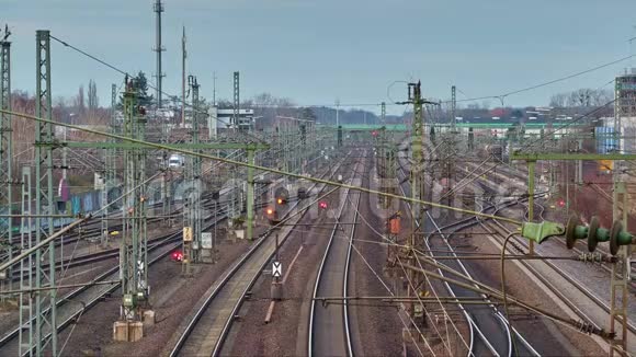 德国汉诺威的铁路时光流逝视频的预览图
