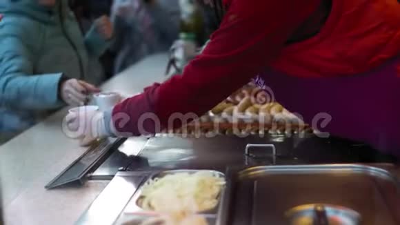 热狗小街市场详情视频的预览图
