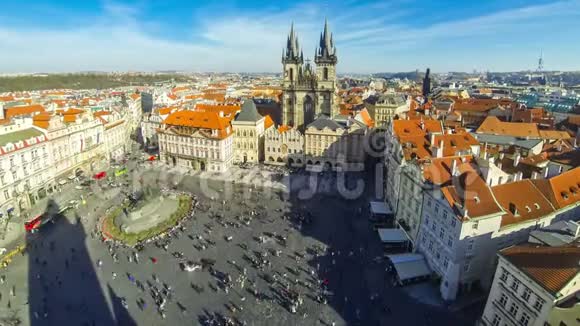 捷克共和国布拉格的旧城镇广场视频的预览图