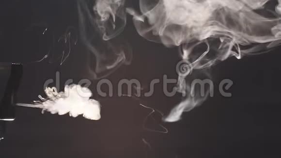 大气烟雾环绕效应视频的预览图