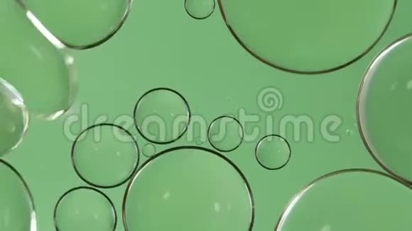 流动气泡绿色底色视频的预览图