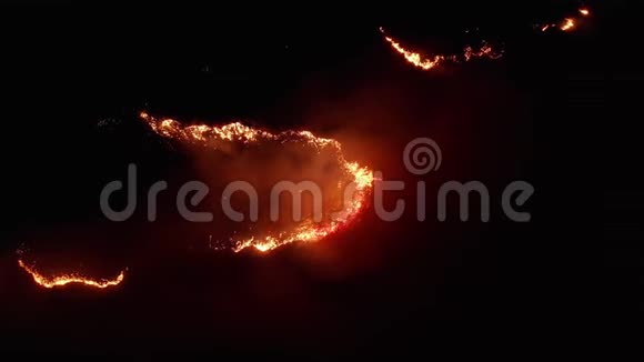 空中观景场的危险火灾夜火自然灾害视频的预览图