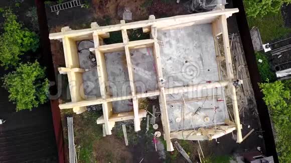 在建房屋布局剪辑木屋空布置的俯视图房屋垂直俯视图视频的预览图