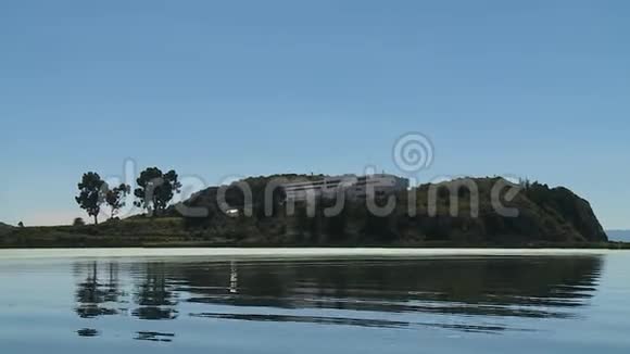 秘鲁提蒂喀卡湖自由酒店景观视频的预览图