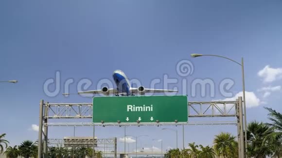 飞机起飞里米尼视频的预览图