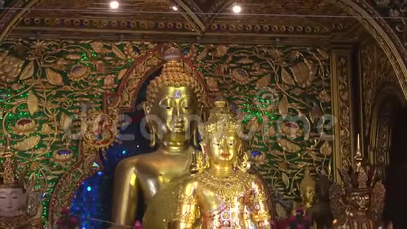 佛像雕塑在佛寺瓦明庙泰国清莱视频的预览图