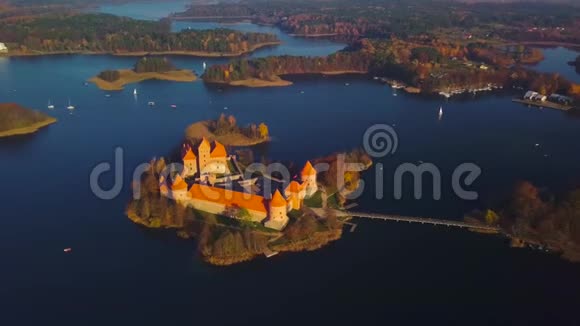 特拉凯城堡空中视频视频的预览图