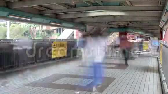 中国地铁的香港人流量放大视频的预览图