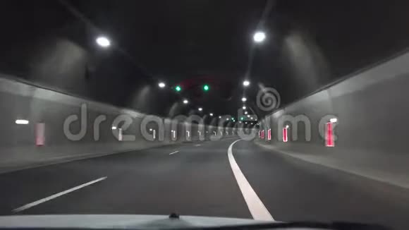 4k高速公路公路隧道地铁司机行车视频的预览图
