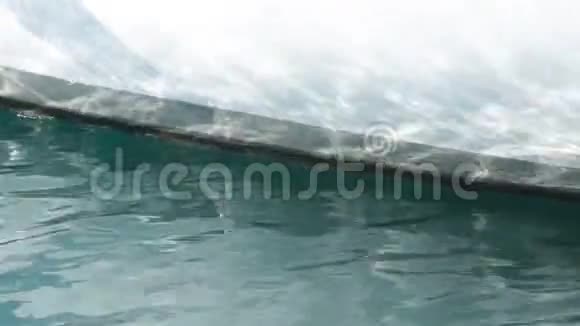 船海湖的倒影视频的预览图