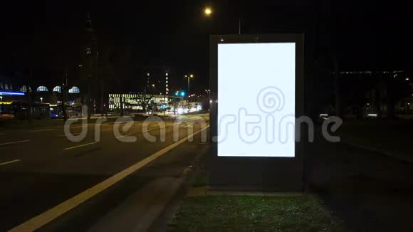 照明空白广告牌复制空间视频的预览图