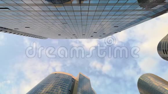 具有现代摩天大楼的商务工作区域的时间流逝常见的现代商务摩天大楼上升到天空视频的预览图