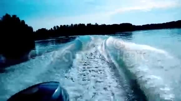 水上摩托艇的痕迹视频的预览图