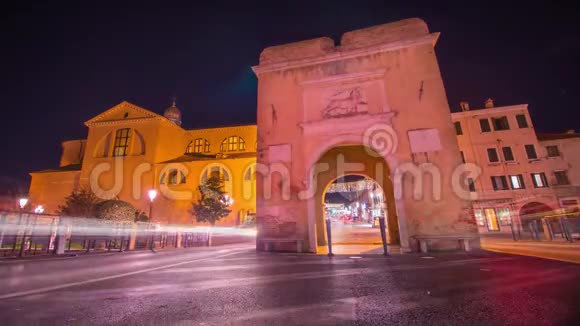 奇戈贾市入口处的拱门视频的预览图