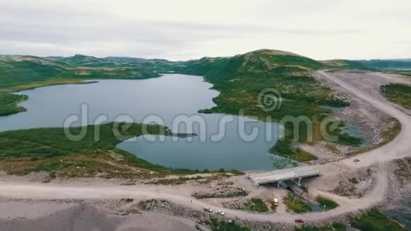 俄罗斯北部科拉半岛丘陵山区空中景观视频的预览图