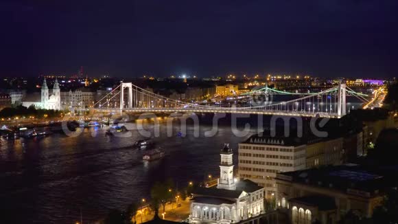 照明伊丽莎白桥视频的预览图