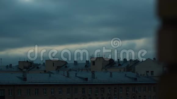 城市时间流逝天空背景视频的预览图