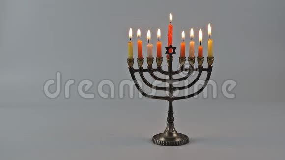 犹太节日汉努卡象征光明光明光明节蜡烛光明节庆祝犹太教的传统视频的预览图