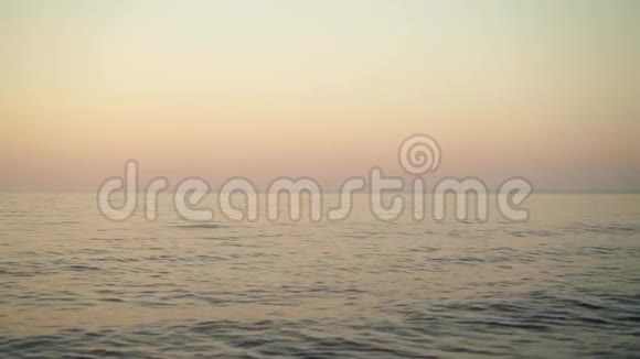 水波海景日落背景视频的预览图