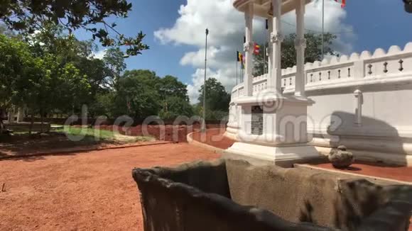 斯里兰卡Anuradhapura一小部分寺庙的景观视频的预览图