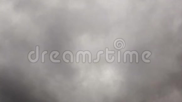 时光流逝乌云密布烟雾缭绕云在空气中快速移动视频的预览图