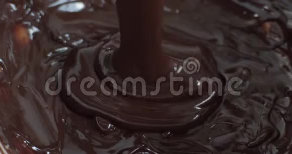 品尝高级融化巧克力视频的预览图