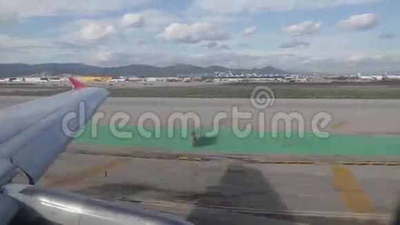 飞机起飞的延时视频视频的预览图