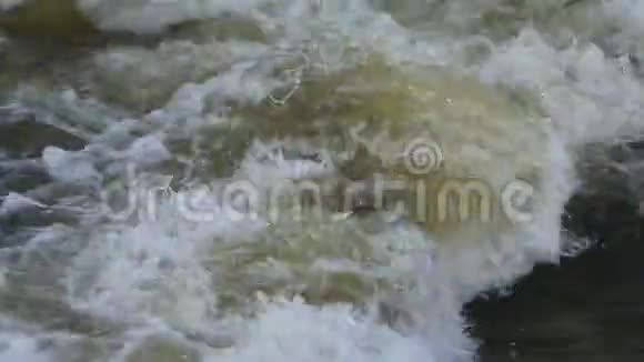 雷诺洪水泛滥视频的预览图