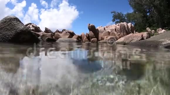 塞舌尔海景自然池视频的预览图