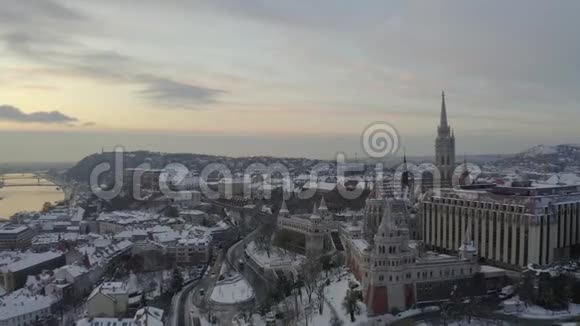 关于布达佩斯的空中冬季城市景观视频视频的预览图