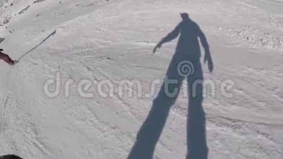 滑雪板自由体视频的预览图