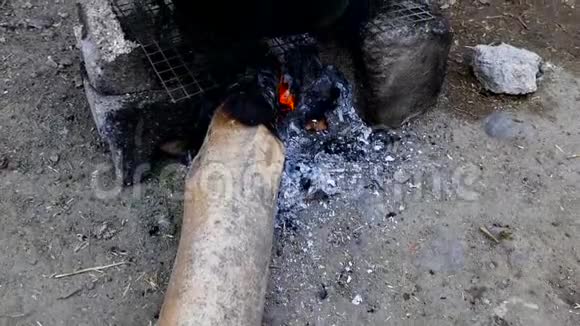 火鸡大餐是在炉子上煮的火鸡大餐是在炉子上煮的视频的预览图