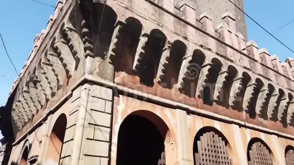 阿斯尼利塔博洛尼亚视频的预览图