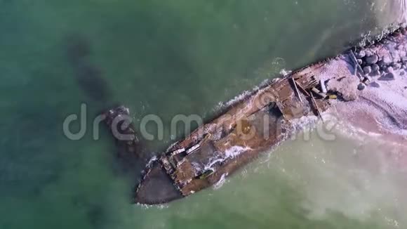 一艘旧木船的残骸录像视频的预览图