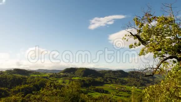 时间流逝意大利的山丘在秋天视频的预览图