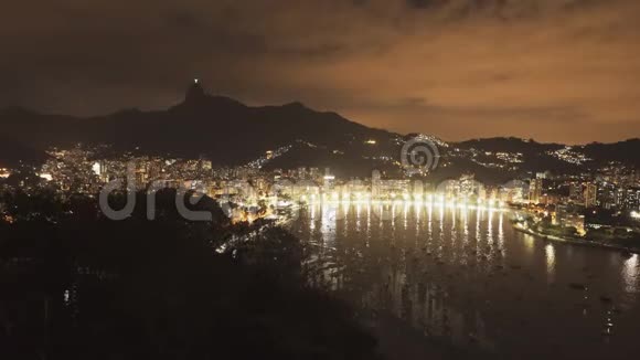 Botafogo和里约市中心的夜间摄影视频的预览图