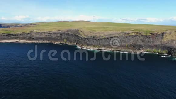 爱尔兰西海岸的基基奇奇妙悬崖视频的预览图