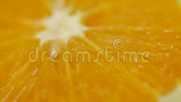 鲜橙切片果实旋转视频的预览图